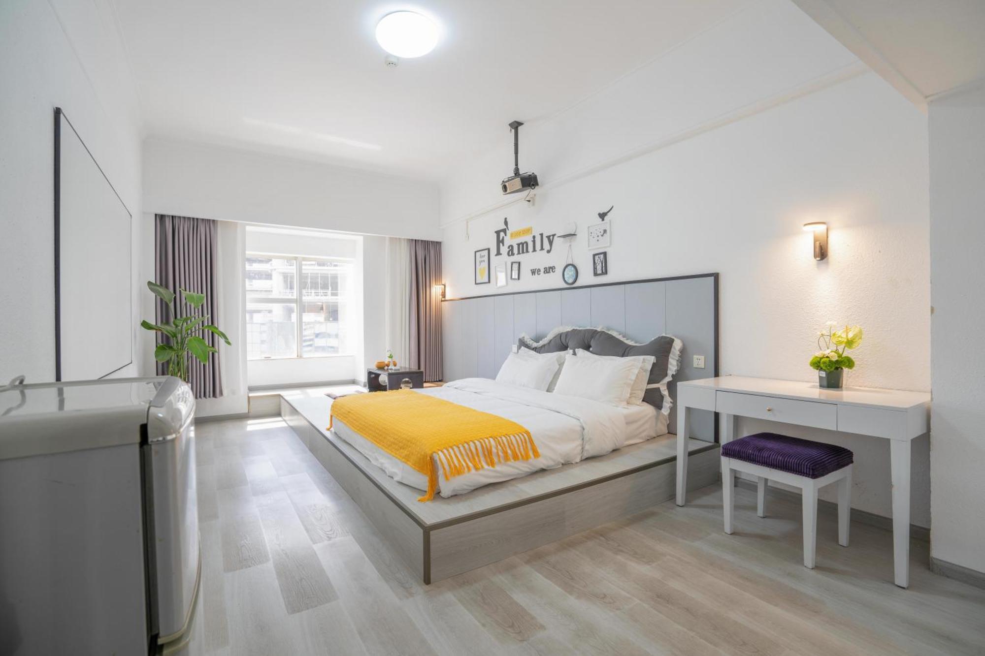 Ha Luo Hotel Kunming Esterno foto